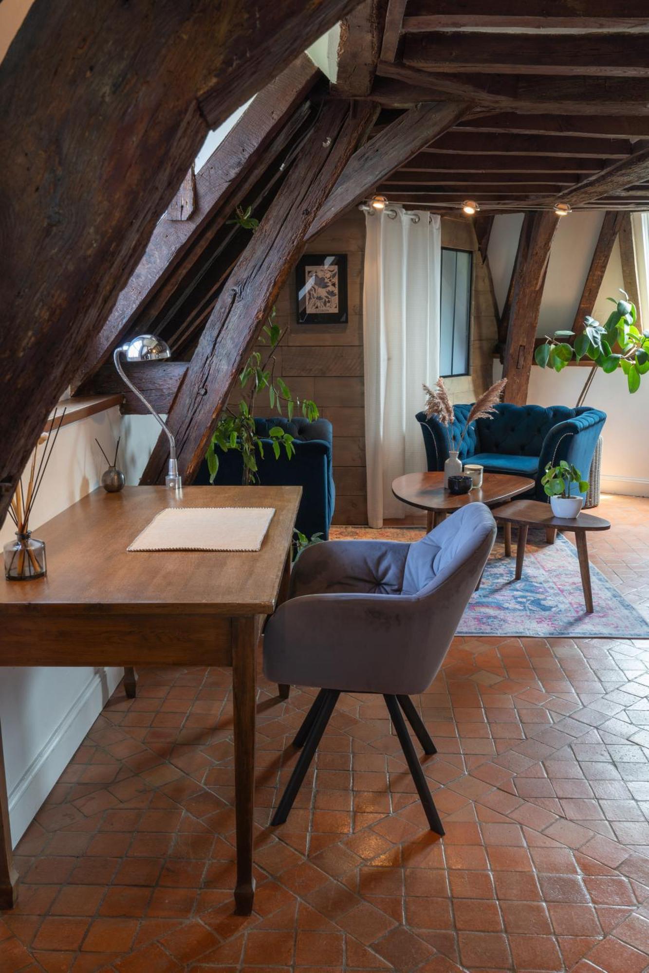 Suite Toussaint - Calme & Authentique Angers Exterior photo